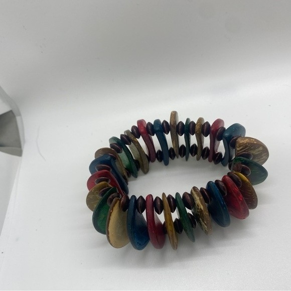 colorful coconut shell bracelet - Picture 3 of 3
